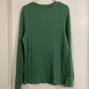 Urban pipeline thermal long sleeve shirt.